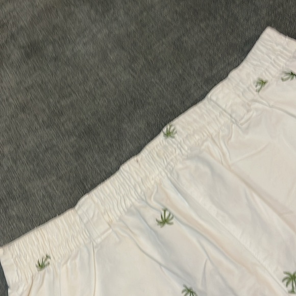 Basic edition, capris white with embroidered green palm trees size LG 24-144 - Picture 8 of 9